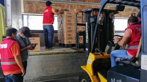 DSWD Visayas disaster center sends 15K food packs .